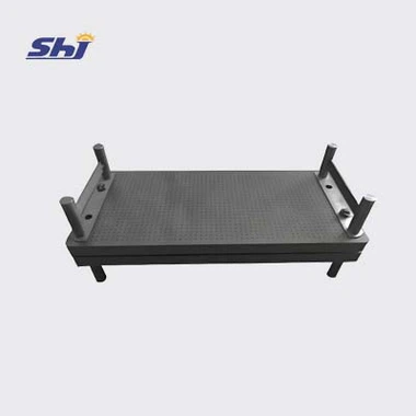 Forma na spekanie grafitu zo slinutého karbidu